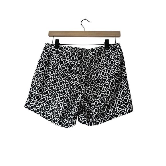 White House Black Market Chino Shorts, size 2 - Picture 2 of 4